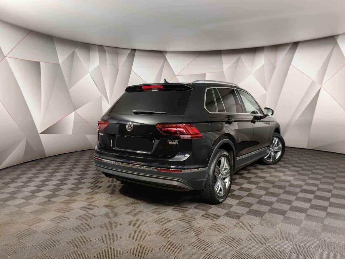 Купить Volkswagen Tiguan с пробегом. Фото: #1