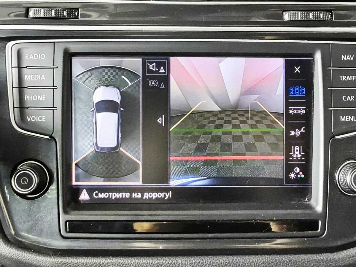 Купить Volkswagen Tiguan с пробегом. Фото: #15