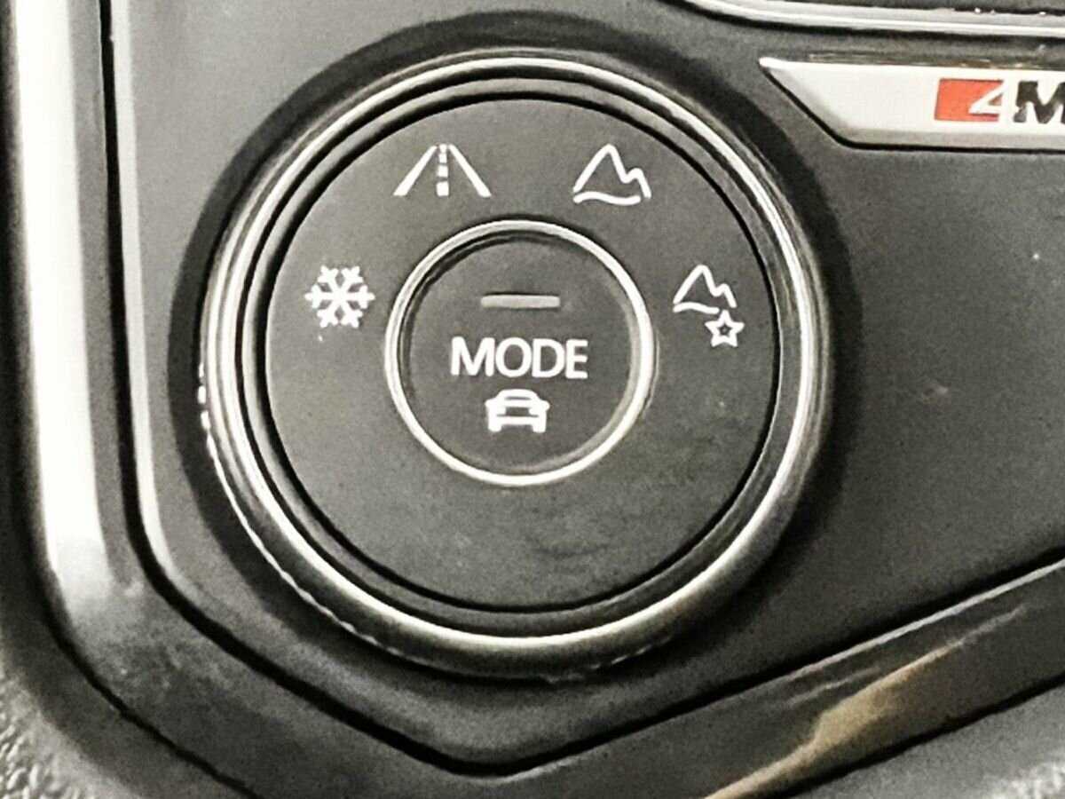 Купить Volkswagen Tiguan с пробегом. Фото: #16