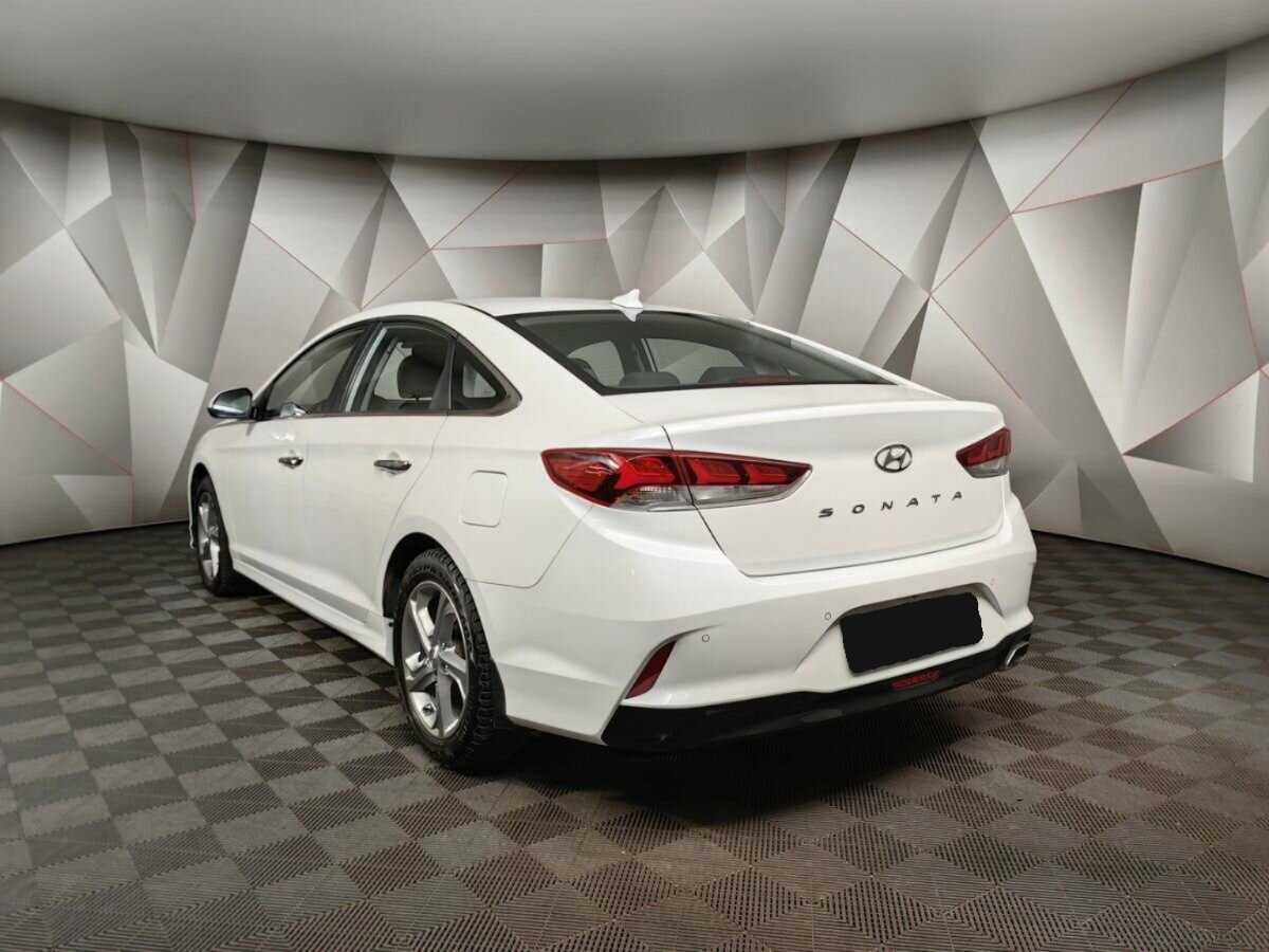 Купить Hyundai Sonata с пробегом. Фото: #3