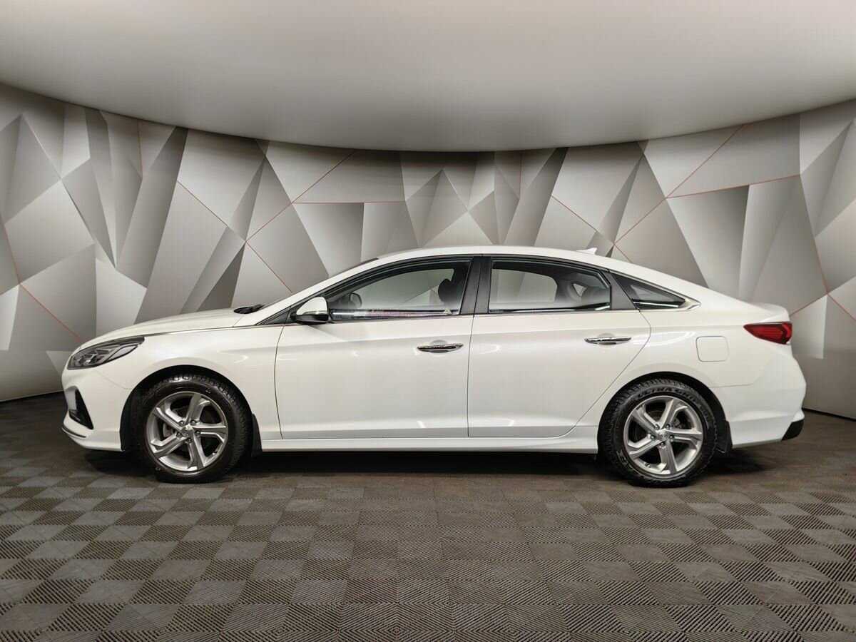Купить Hyundai Sonata с пробегом. Фото: #4