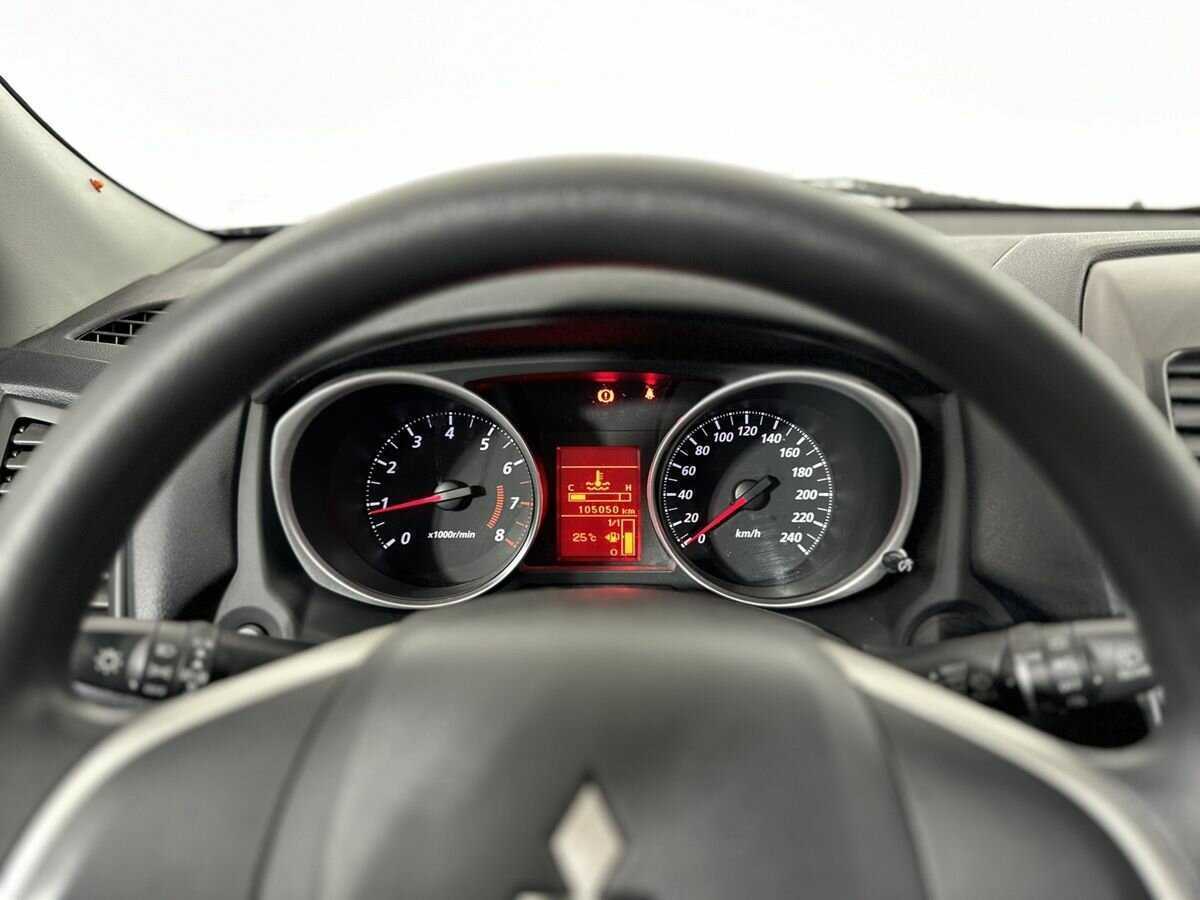 Купить Mitsubishi ASX с пробегом. Фото: #10