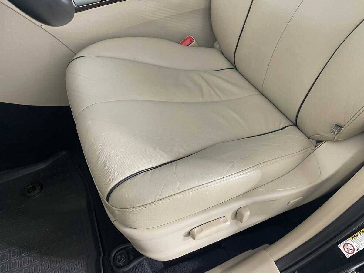 Купить Toyota Venza с пробегом. Фото: #9