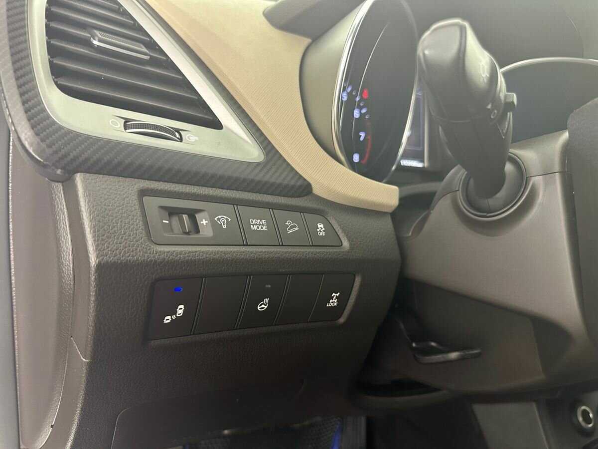 Купить Hyundai Santa Fe с пробегом. Фото: #8