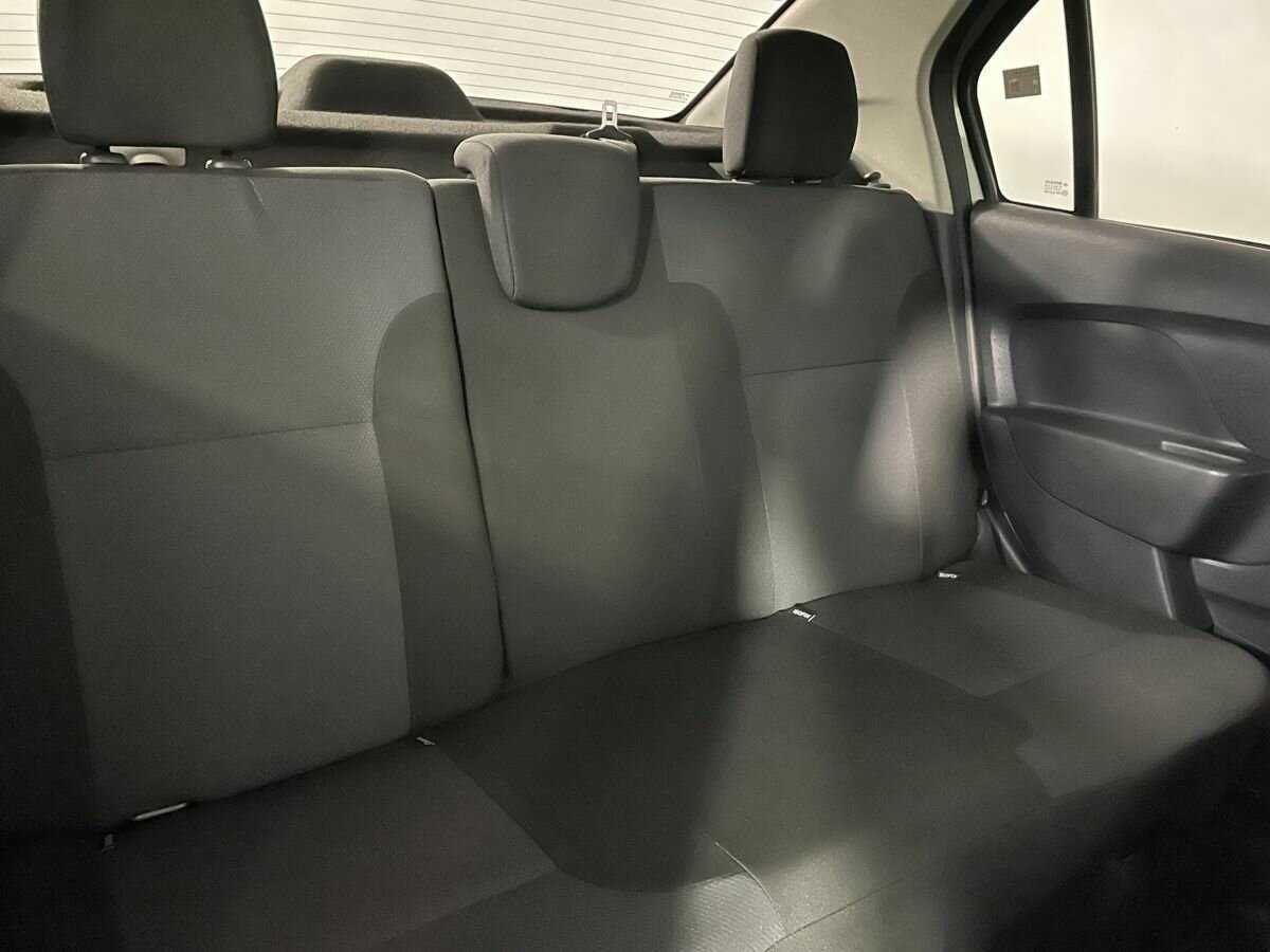 Купить Renault Logan с пробегом. Фото: #14