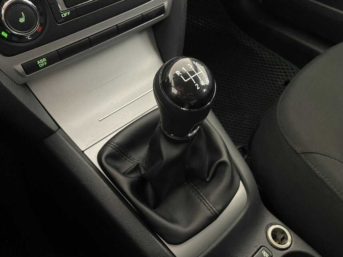 Купить Skoda Octavia с пробегом. Фото: #12