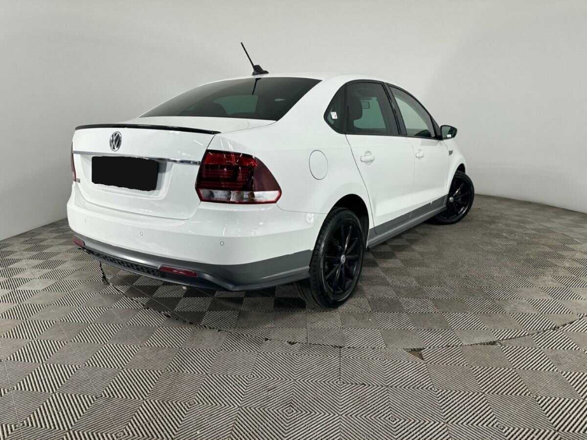 Купить Volkswagen Polo с пробегом. Фото: #5