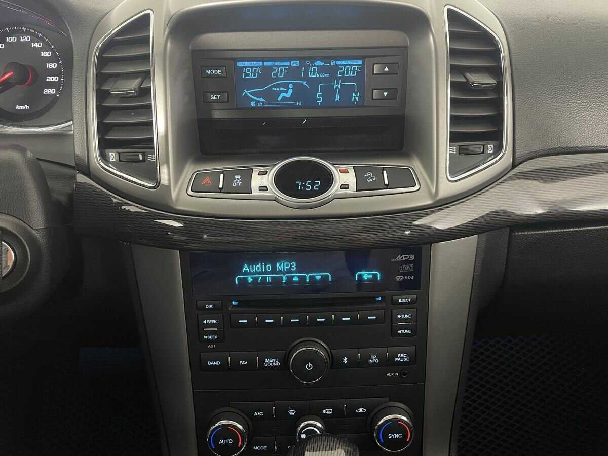 Купить Chevrolet Captiva с пробегом. Фото: #11