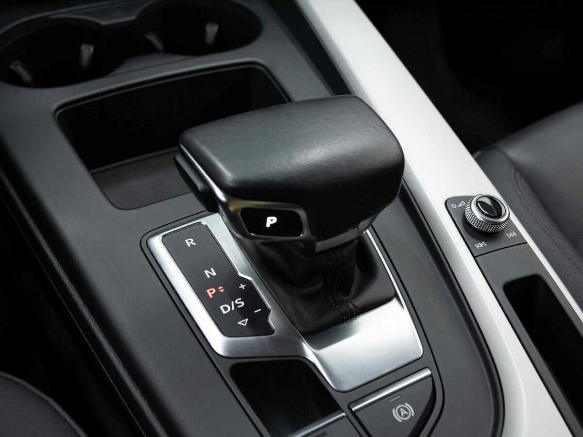 Купить Audi A4 с пробегом. Фото: #23