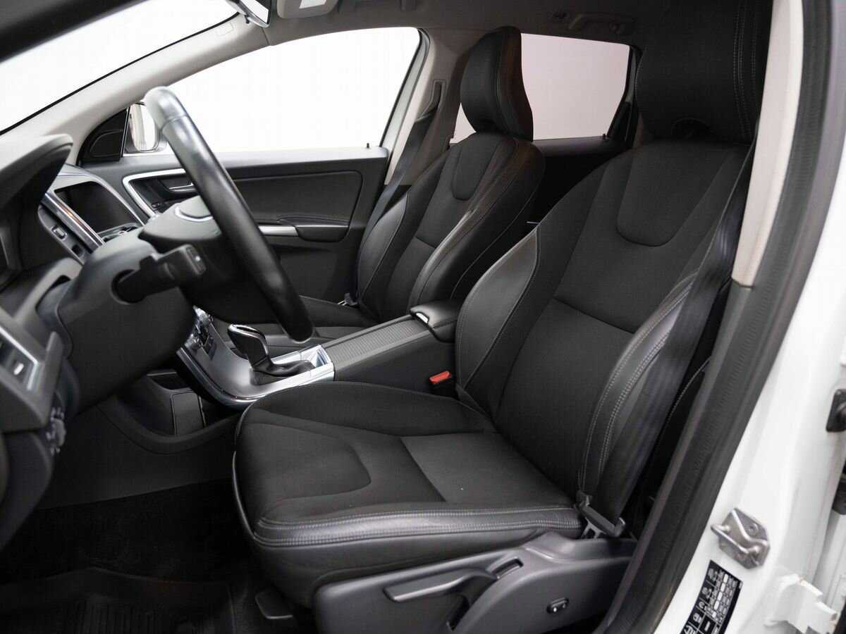 Купить Volvo XC60 с пробегом. Фото: #7