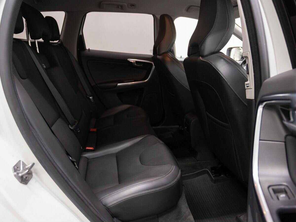 Купить Volvo XC60 с пробегом. Фото: #9