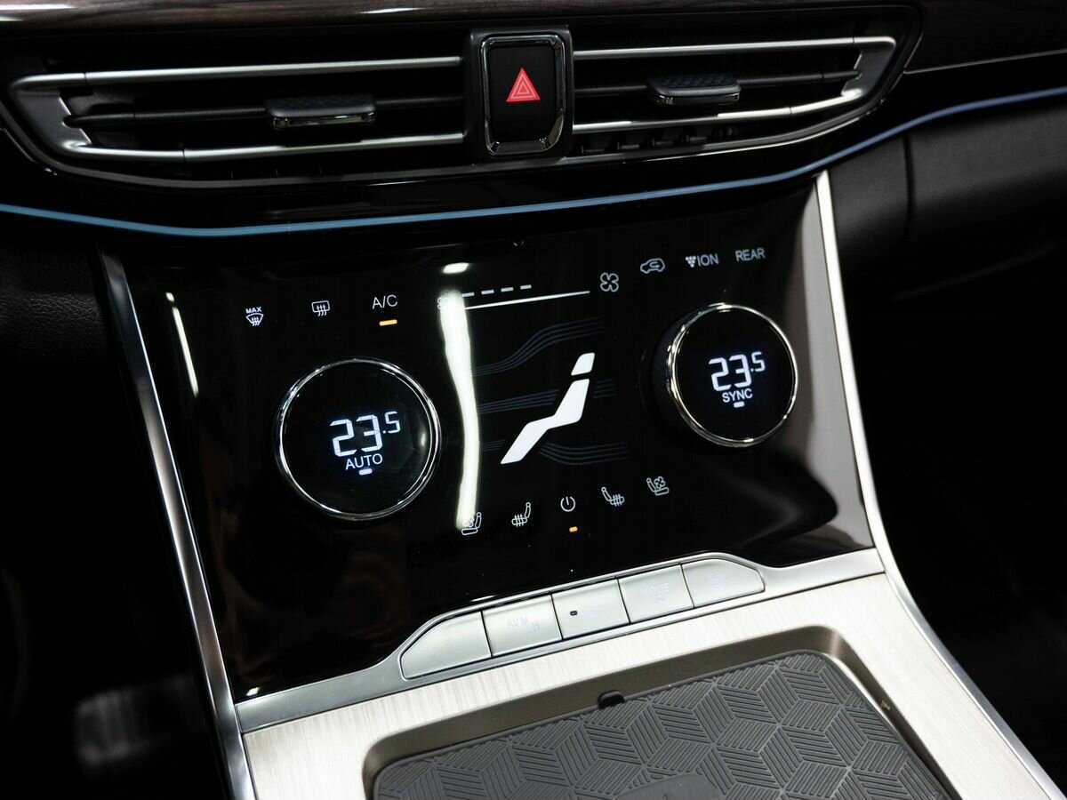 Купить EXEED VX с пробегом. Фото: #15