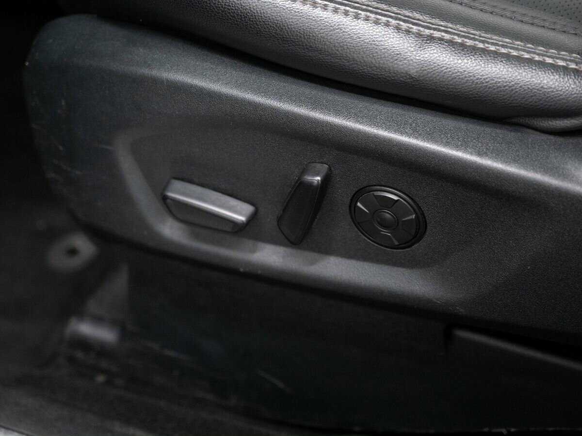 Купить Ford Explorer с пробегом. Фото: #14