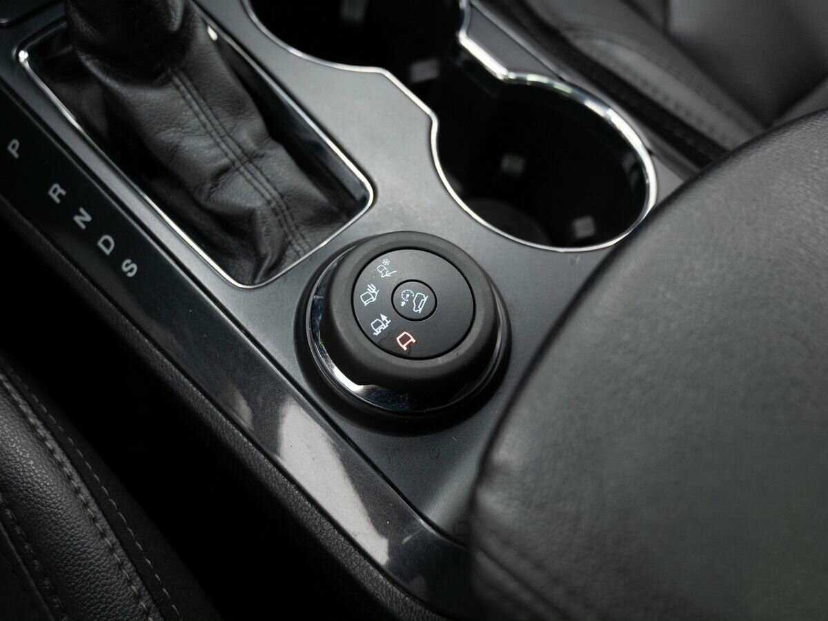 Купить Ford Explorer с пробегом. Фото: #17