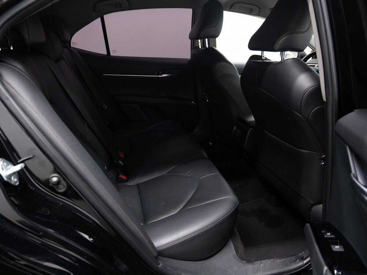 Купить Toyota Camry с пробегом. Фото: #9