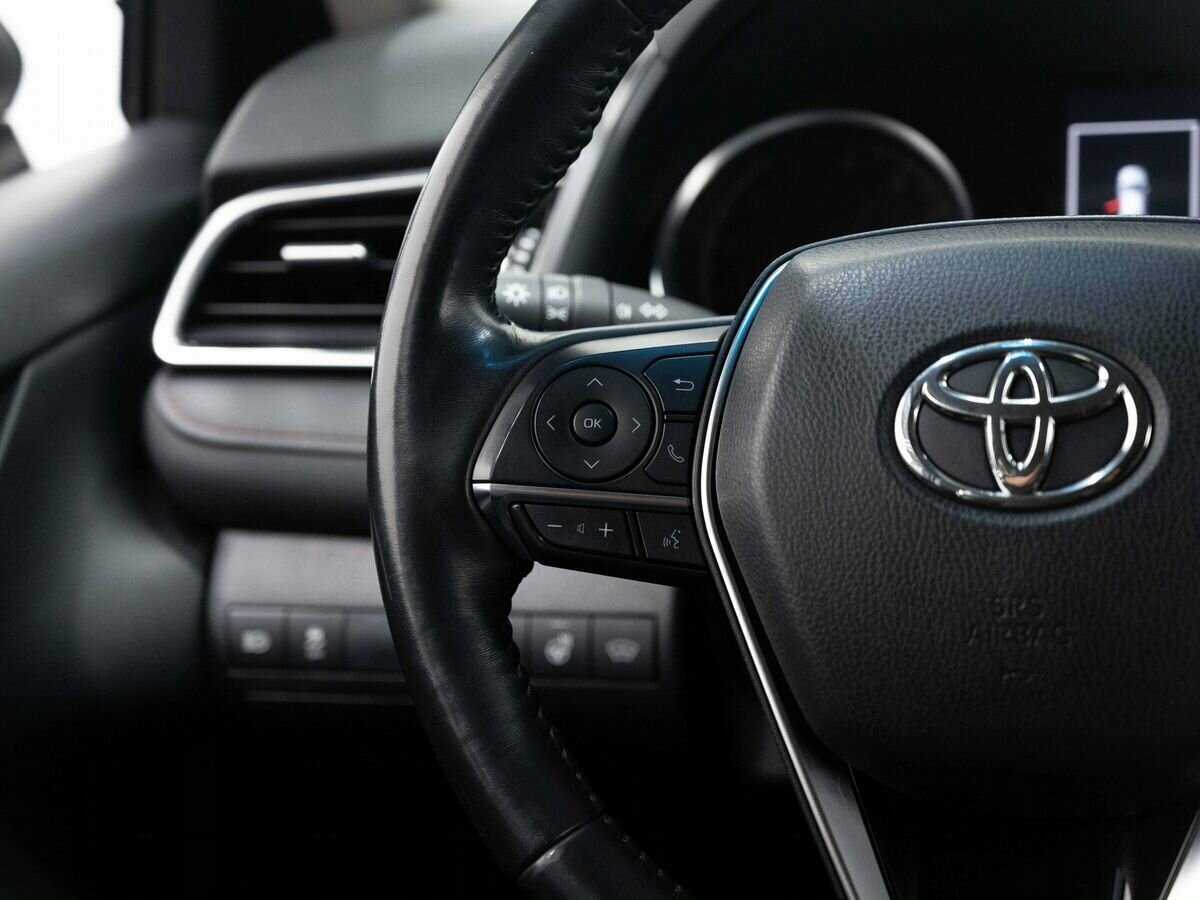 Купить Toyota Camry с пробегом. Фото: #15