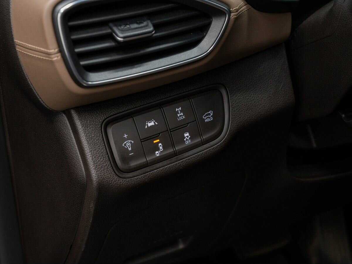 Купить Hyundai Santa Fe с пробегом. Фото: #17
