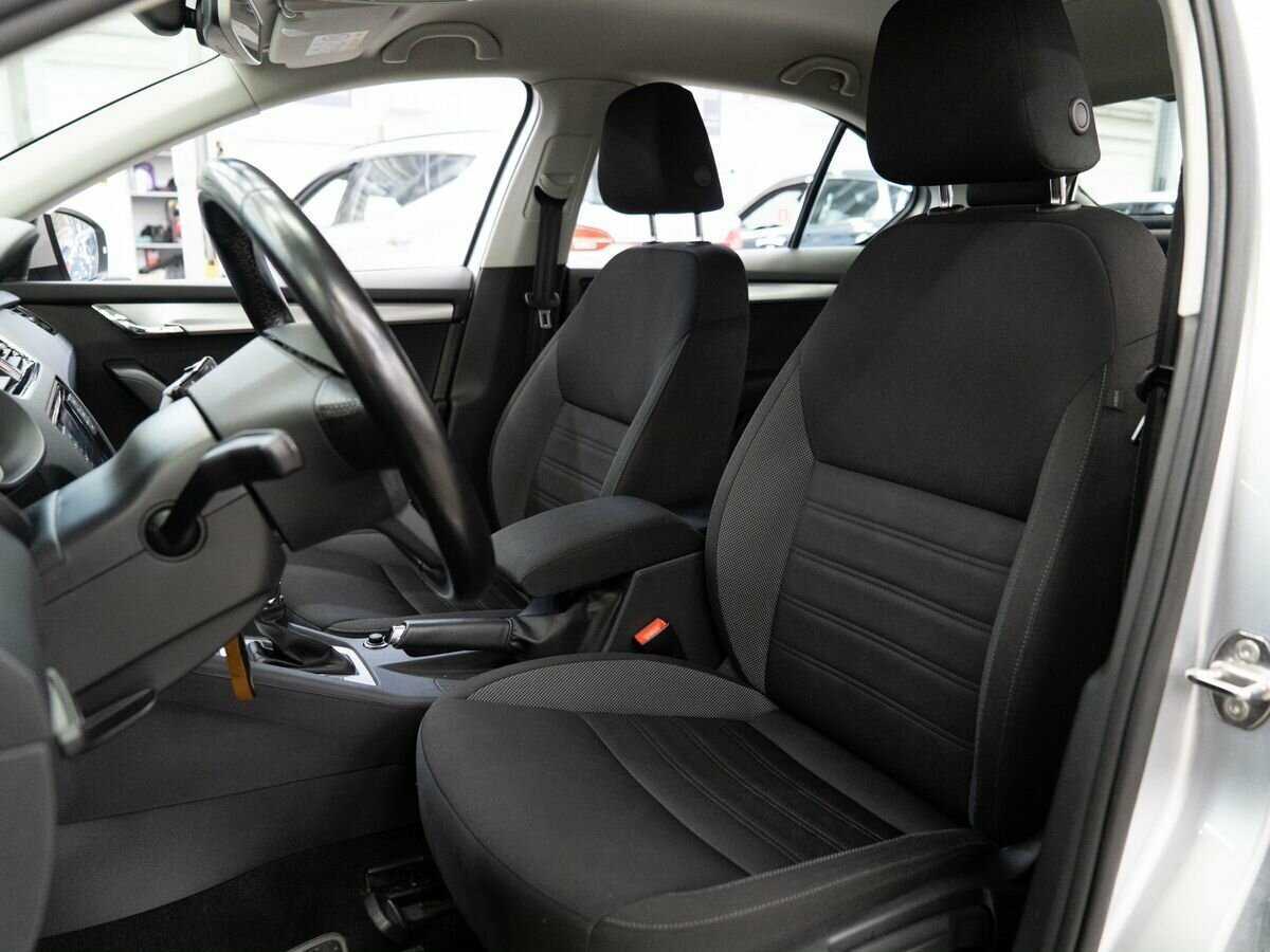 Купить Skoda Octavia с пробегом. Фото: #5
