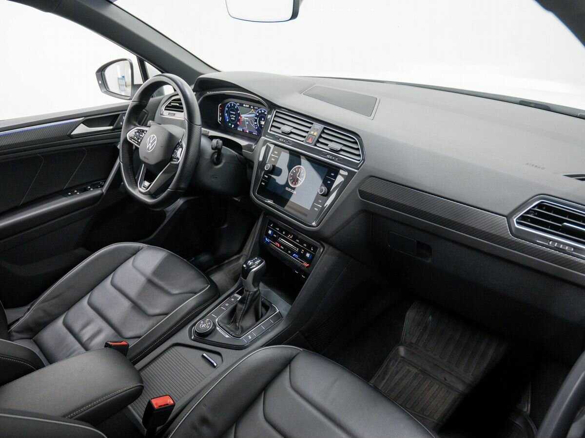 Купить Volkswagen Tiguan с пробегом. Фото: #6