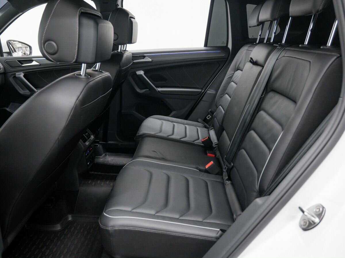 Купить Volkswagen Tiguan с пробегом. Фото: #12