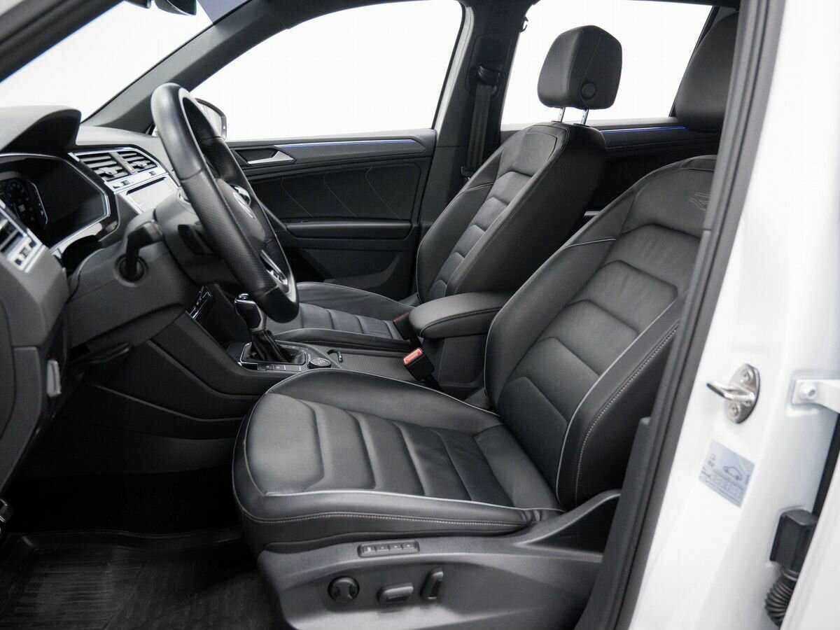 Купить Volkswagen Tiguan с пробегом. Фото: #14