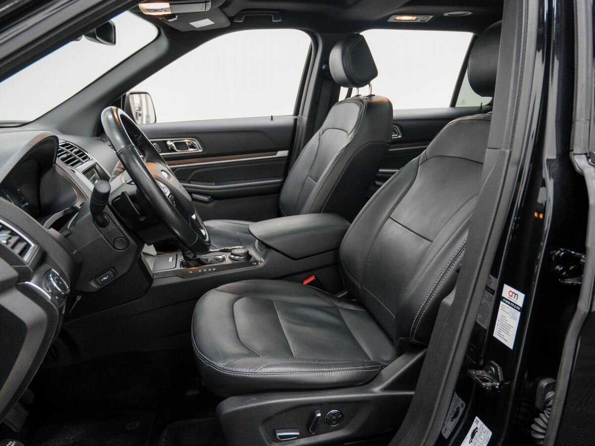 Купить Ford Explorer с пробегом. Фото: #16