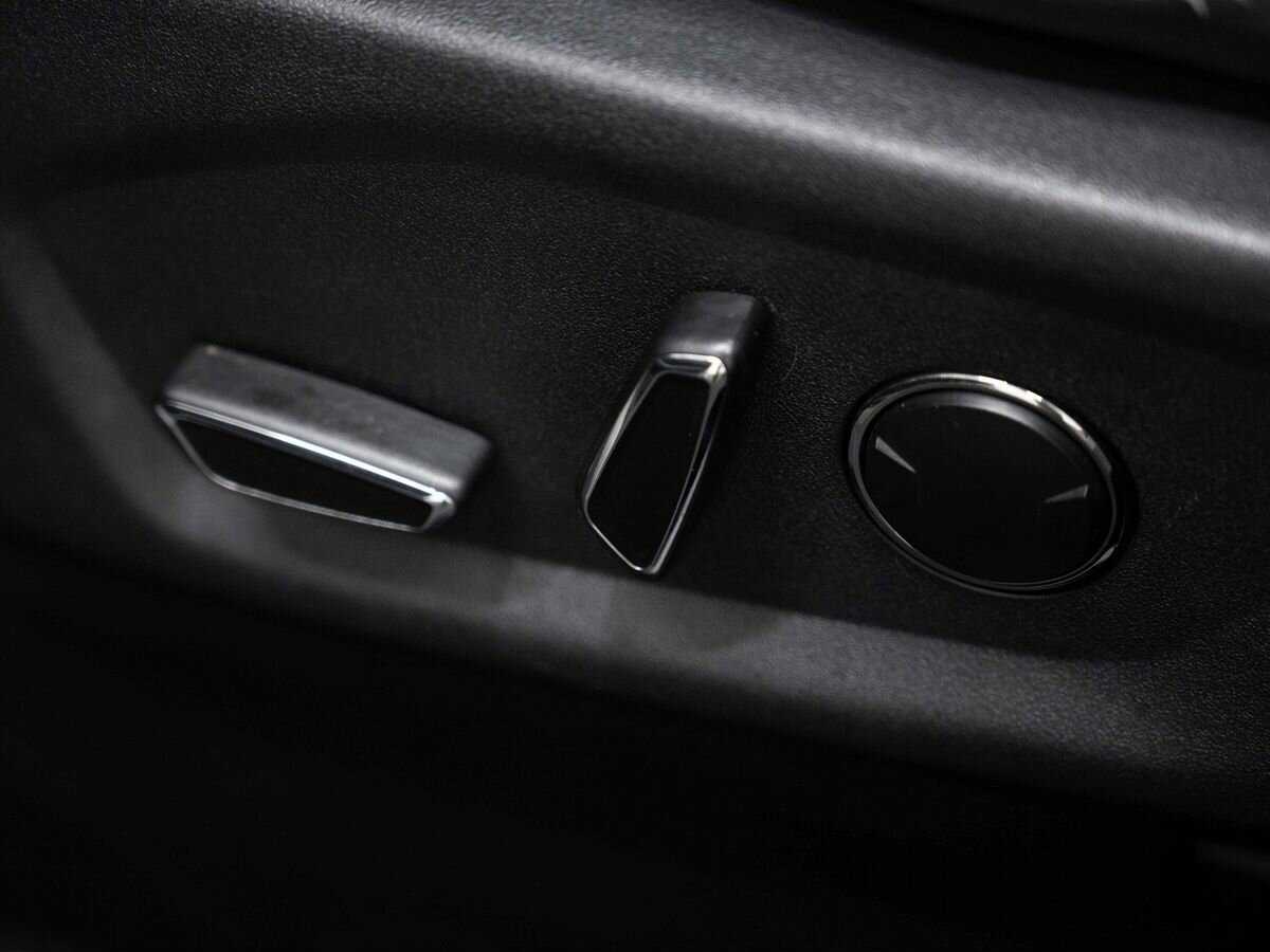 Купить Ford Explorer с пробегом. Фото: #26