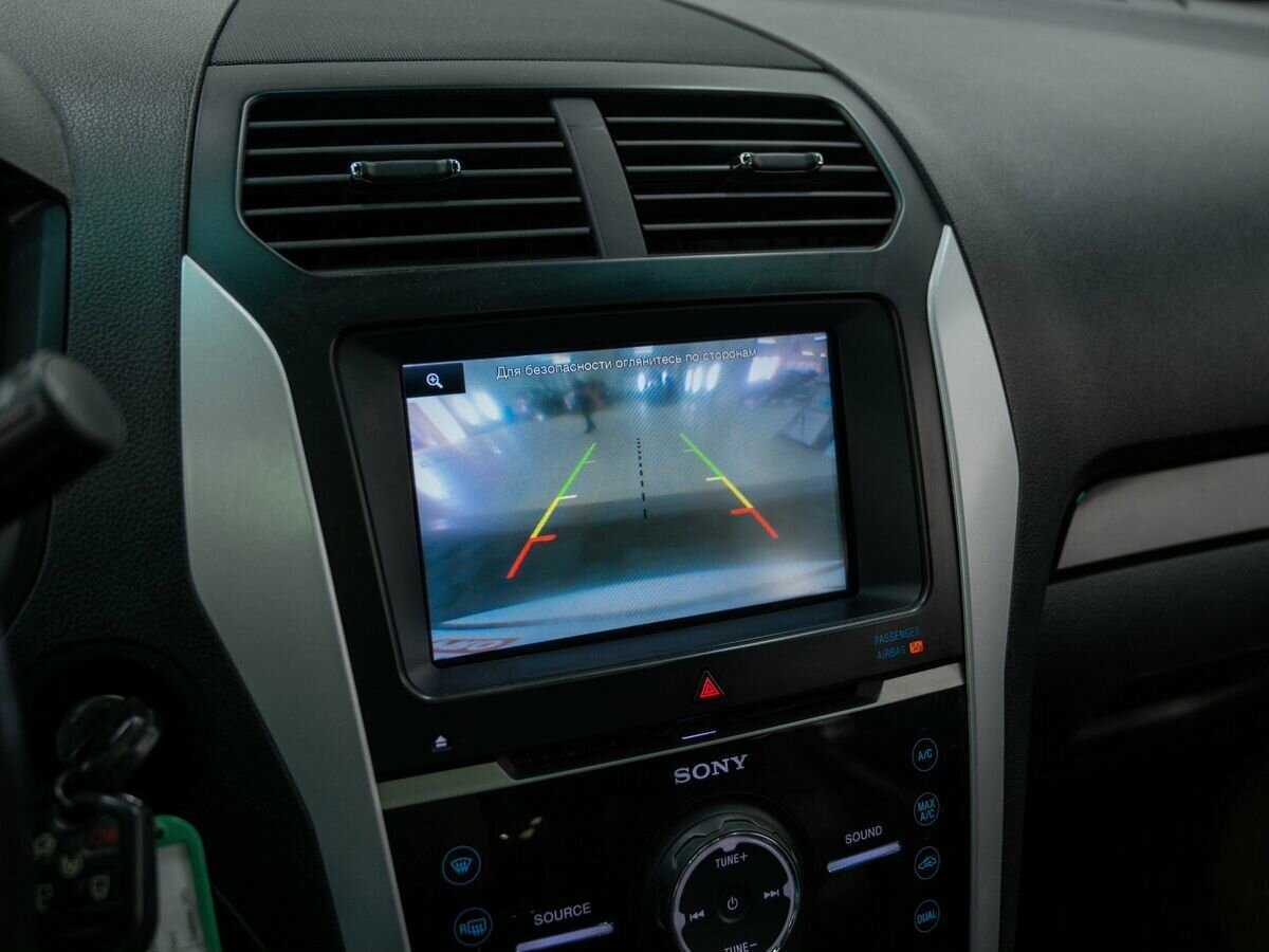 Купить Ford Explorer с пробегом. Фото: #21