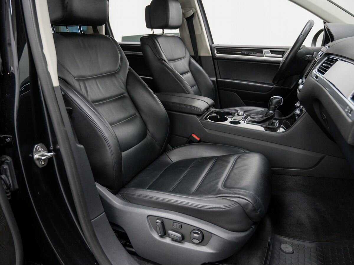 Купить Volkswagen Touareg с пробегом. Фото: #7