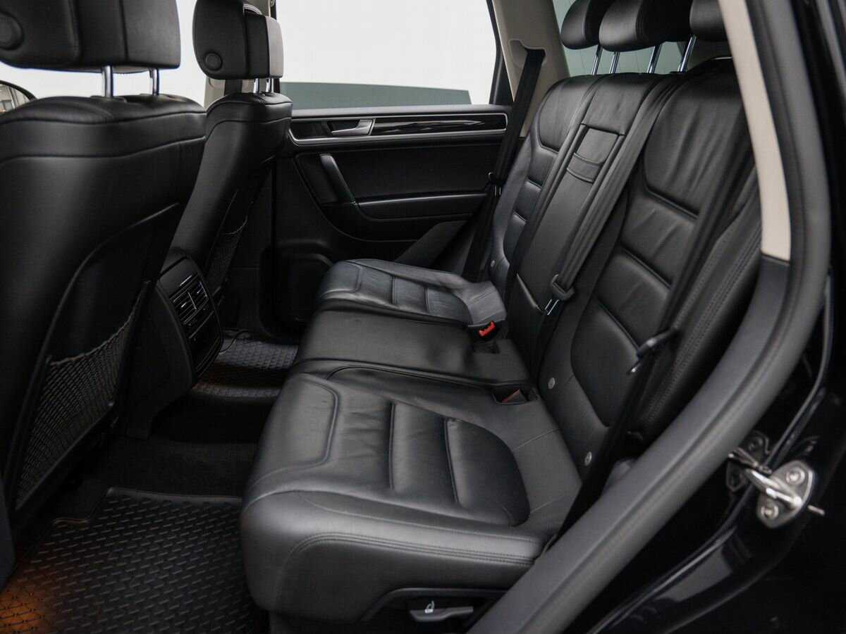 Купить Volkswagen Touareg с пробегом. Фото: #11
