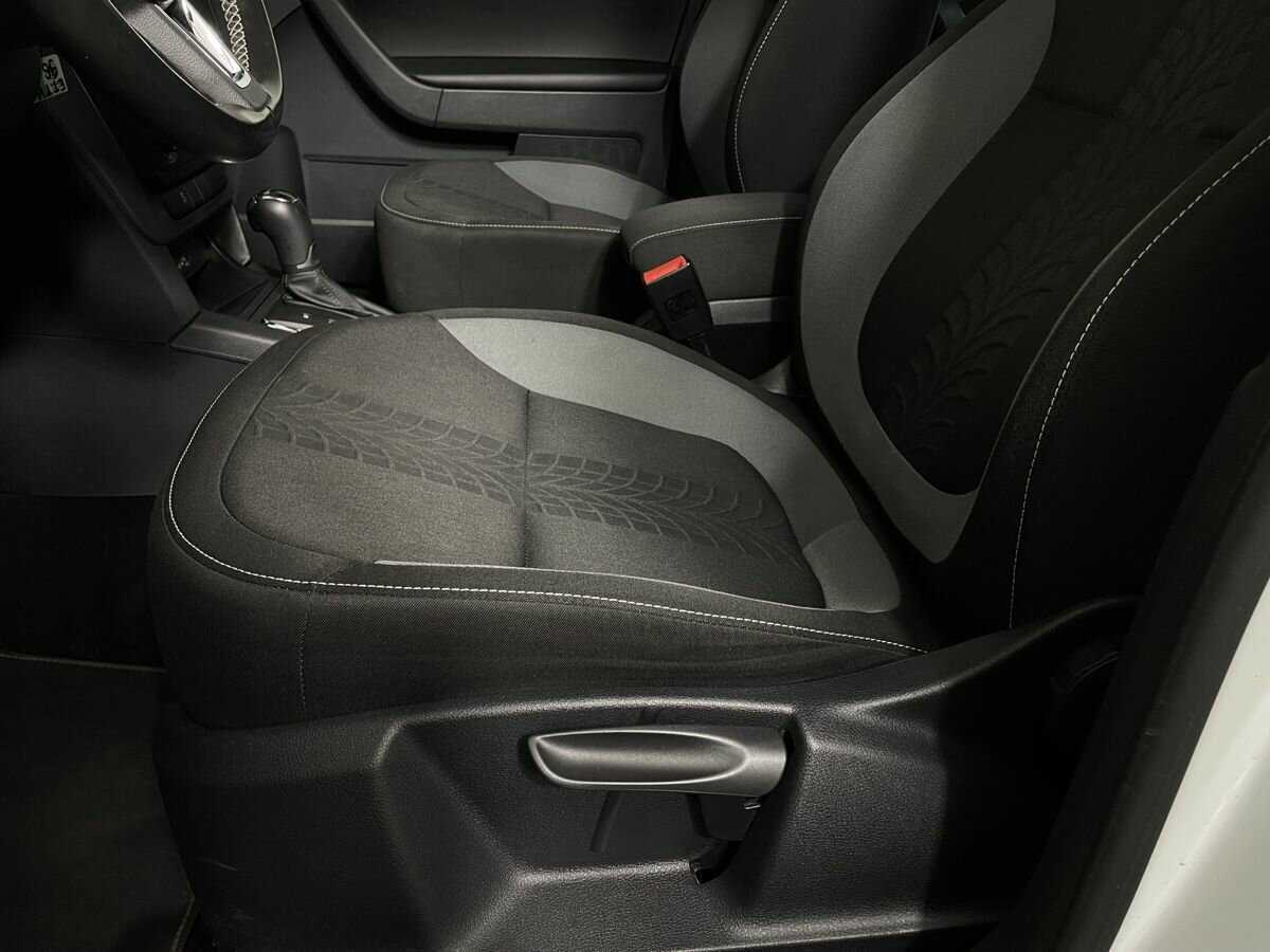 Купить Skoda Yeti с пробегом. Фото: #9