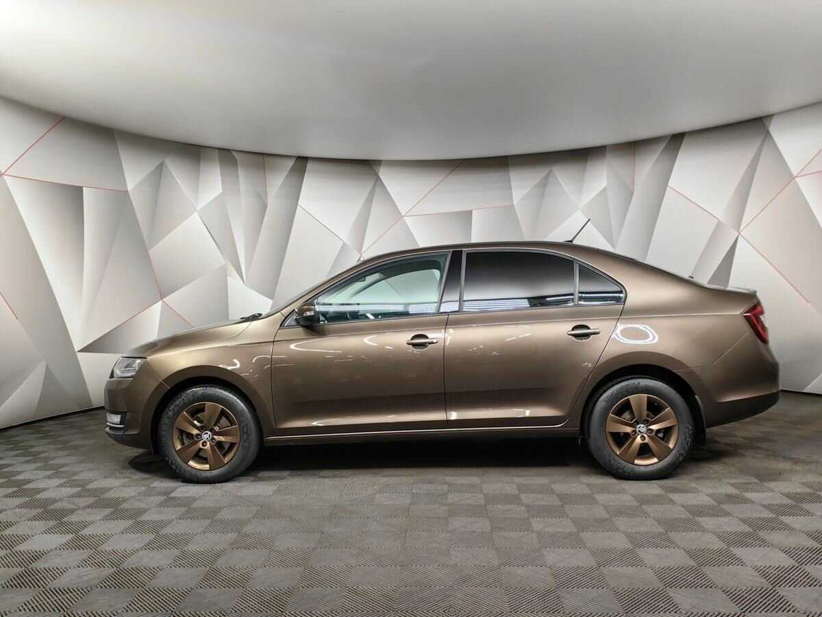 Купить Skoda Rapid с пробегом. Фото: #4