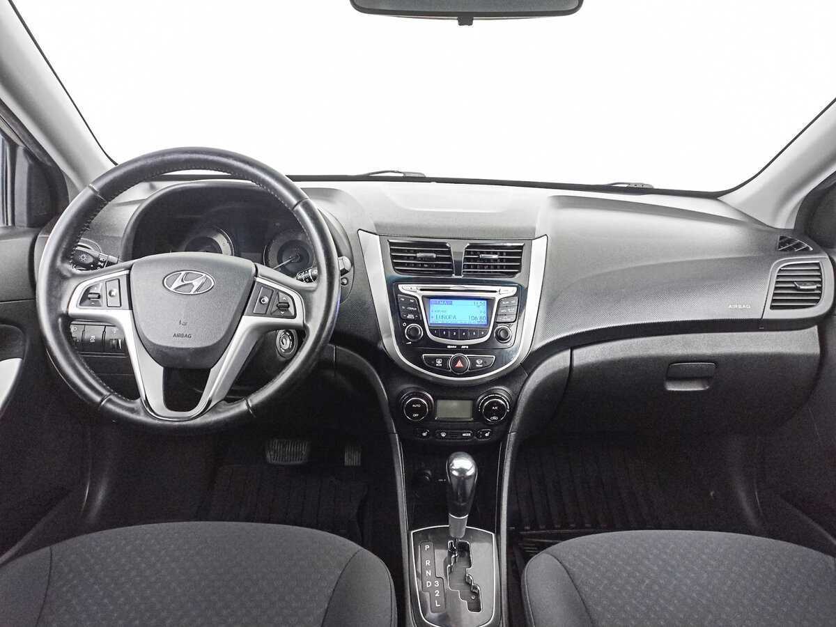 Купить Hyundai Solaris с пробегом. Фото: #11