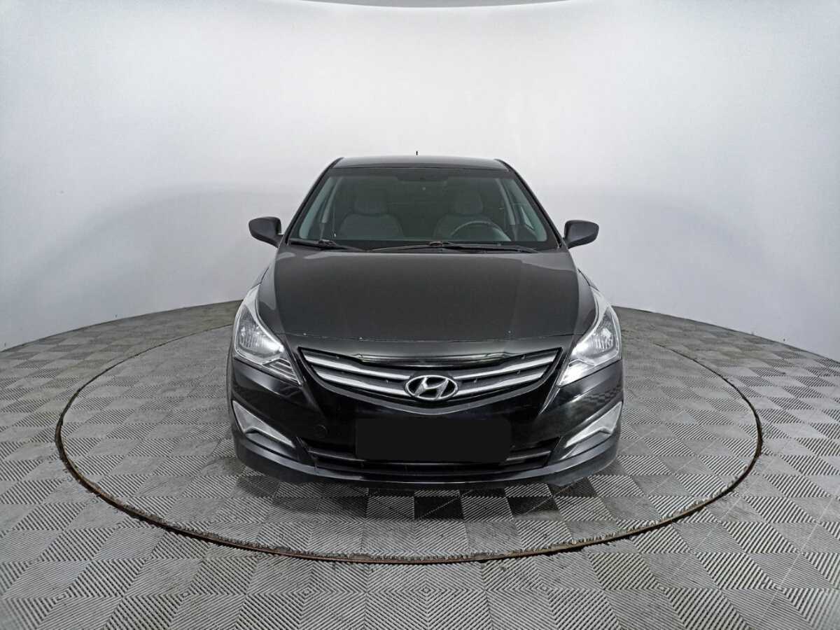 Купить Hyundai Solaris с пробегом. Фото: #1