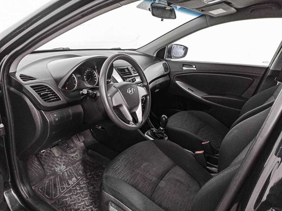 Купить Hyundai Solaris с пробегом. Фото: #13