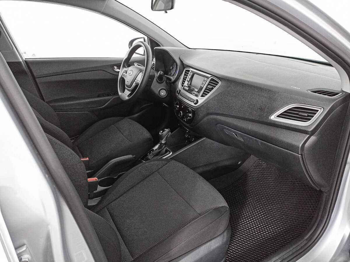 Купить Hyundai Solaris с пробегом. Фото: #8