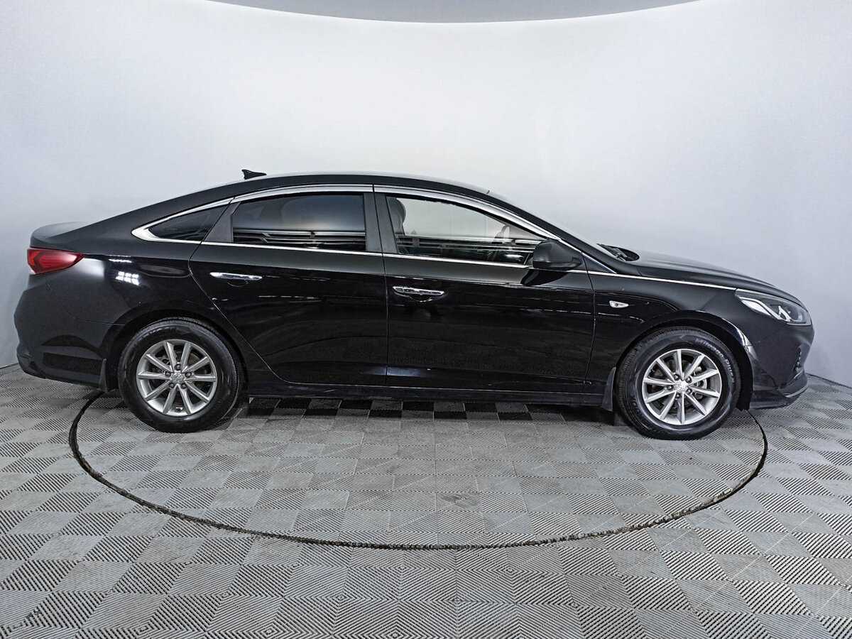 Купить Hyundai Sonata с пробегом. Фото: #3