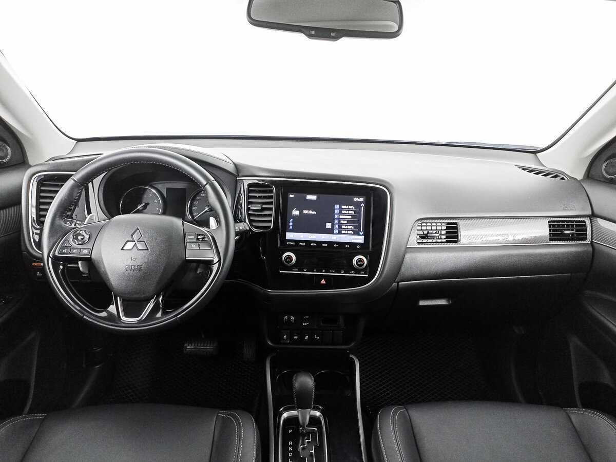 Купить Mitsubishi Outlander с пробегом. Фото: #11