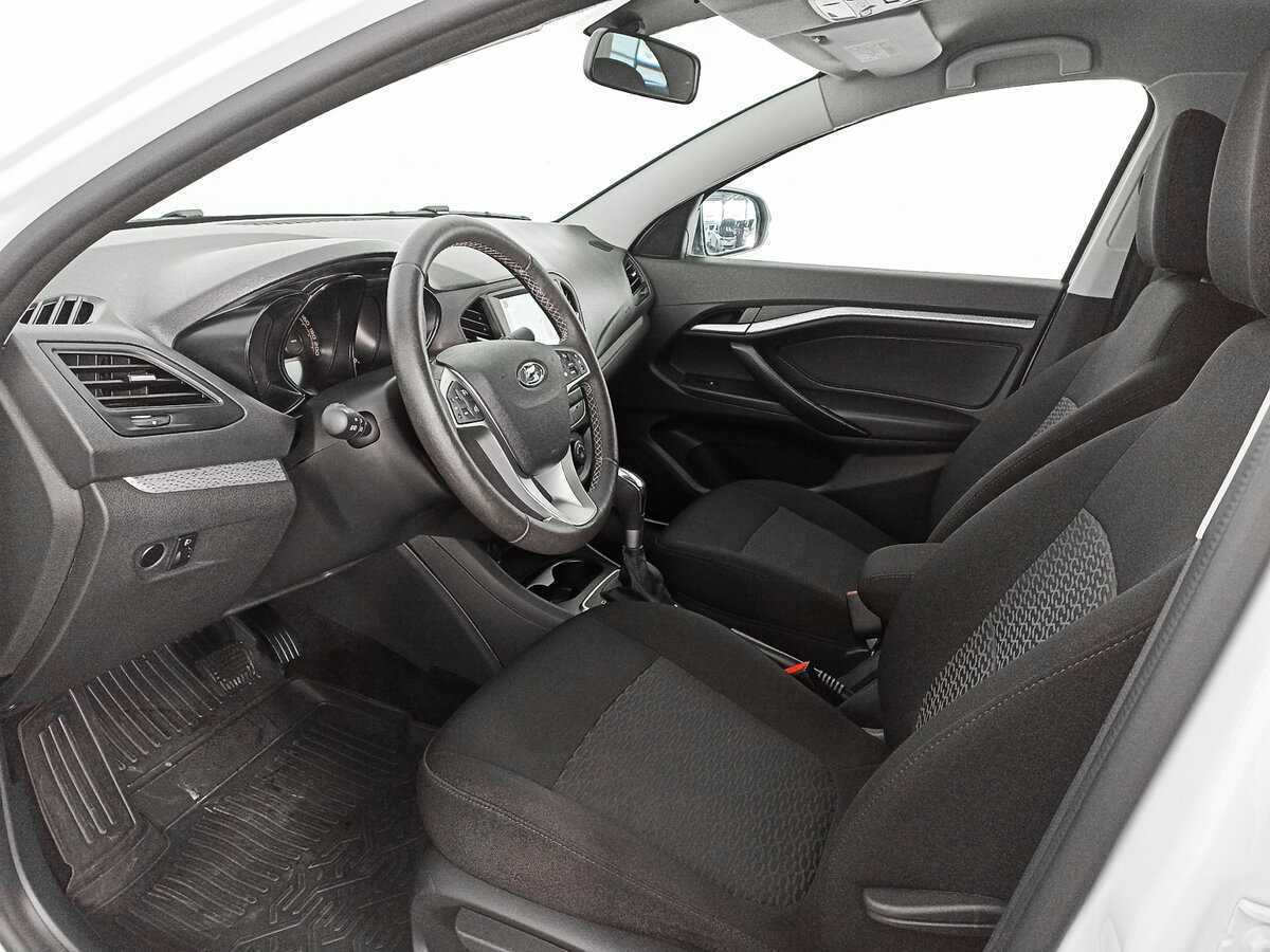 Купить Lada (ВАЗ) Vesta с пробегом. Фото: #13