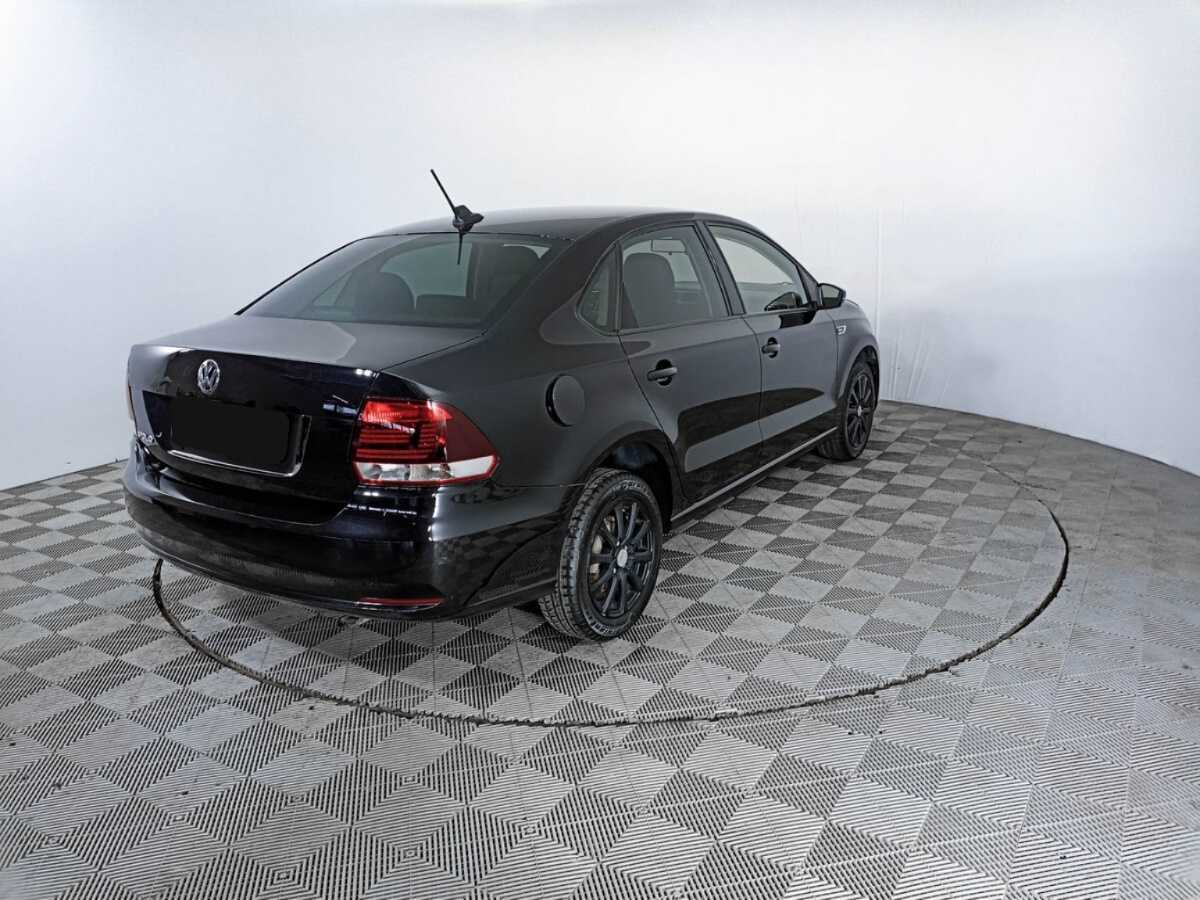 Купить Volkswagen Polo с пробегом. Фото: #4