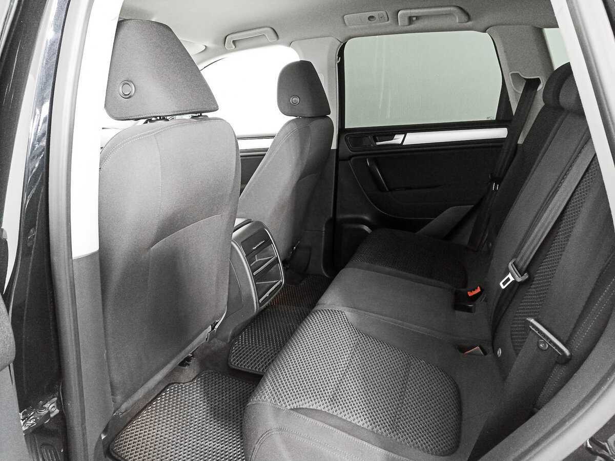 Купить Volkswagen Touareg с пробегом. Фото: #6