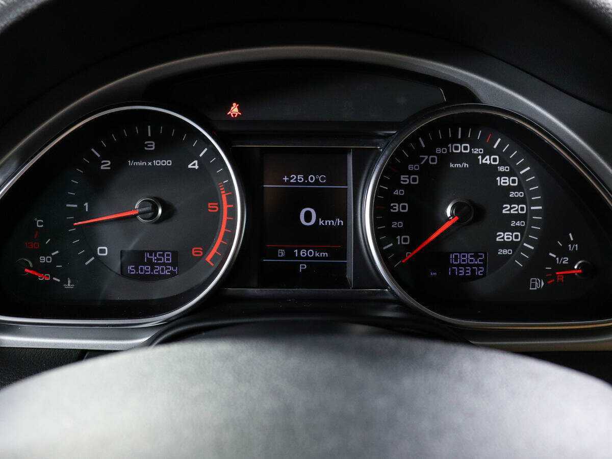 Купить Audi Q7 с пробегом. Фото: #10