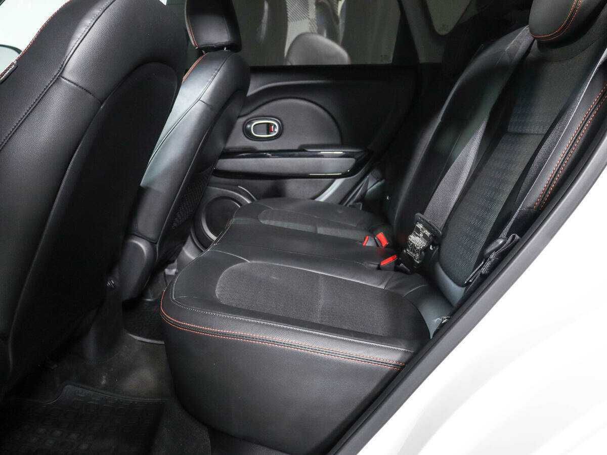 Купить Kia Soul с пробегом. Фото: #8