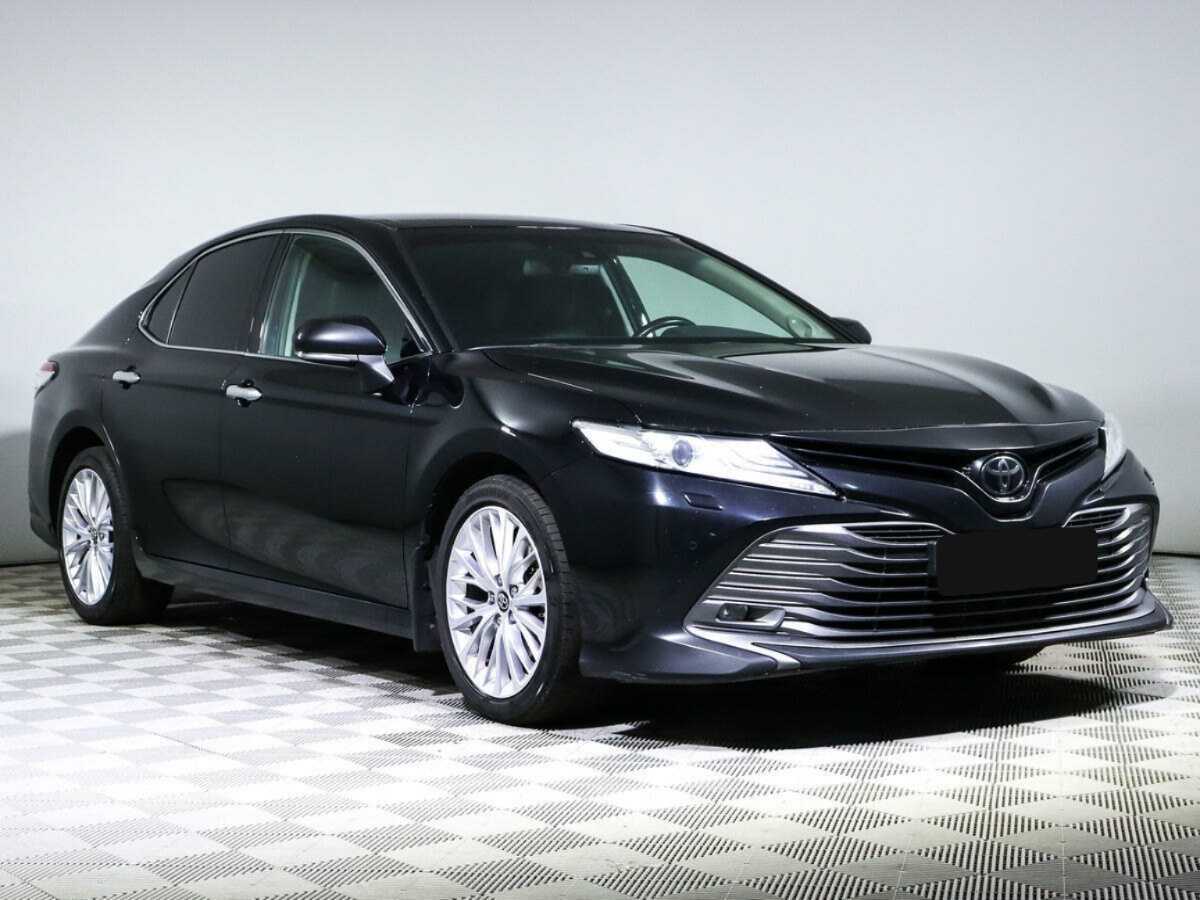 Купить Toyota Camry с пробегом. Фото: #2