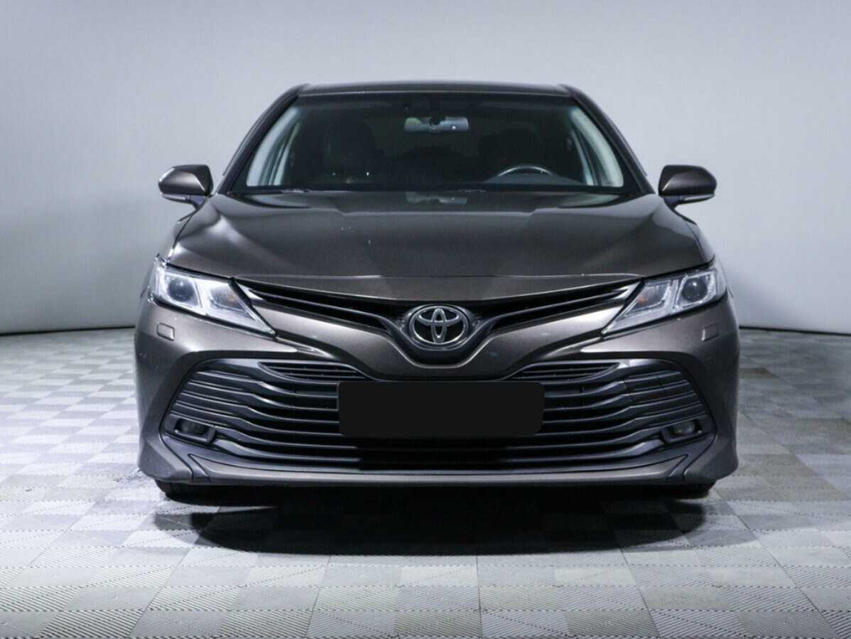 Купить Toyota Camry с пробегом. Фото: #1