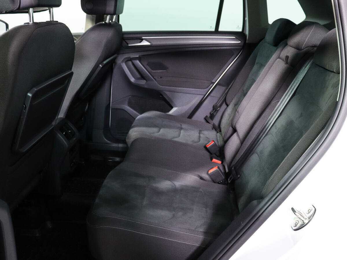 Купить Volkswagen Tiguan с пробегом. Фото: #9