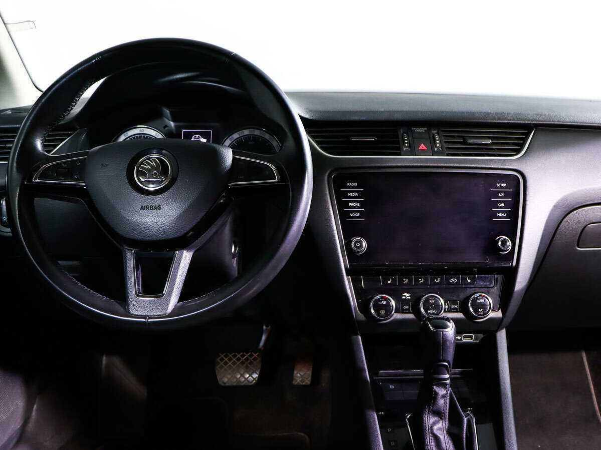 Купить Skoda Octavia с пробегом. Фото: #11