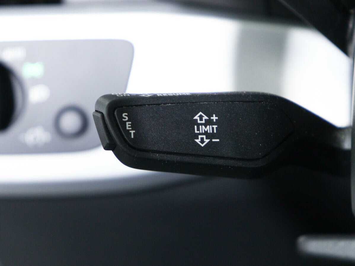 Купить Audi A4 с пробегом. Фото: #19