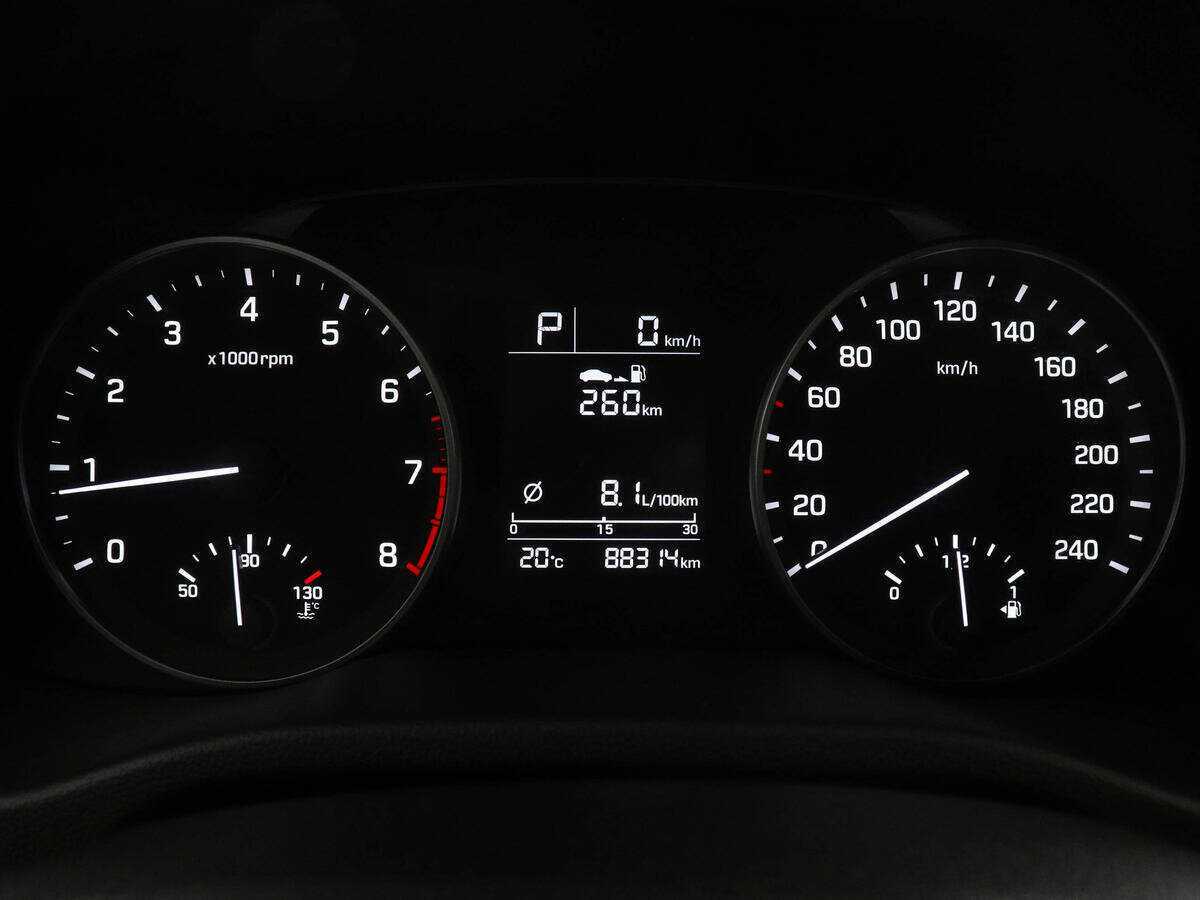 Купить Hyundai Elantra с пробегом. Фото: #10