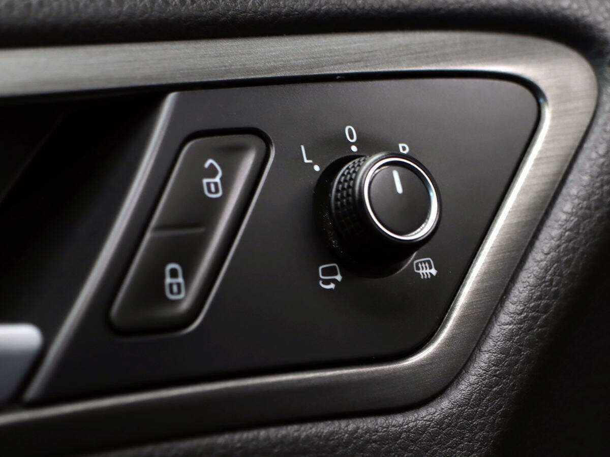 Купить Volkswagen Golf с пробегом. Фото: #12